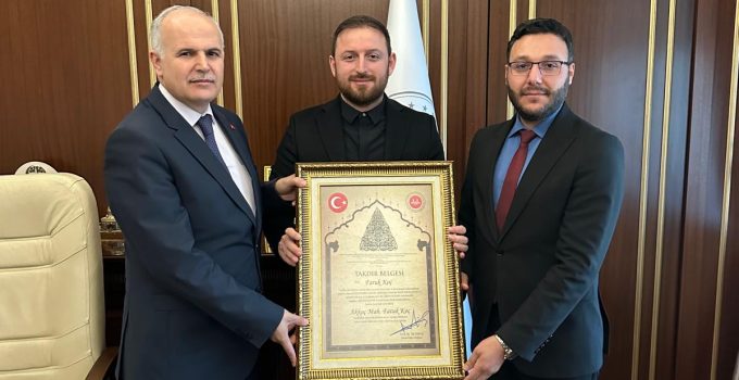 Faruk Koç’tan Dayanışma Örneği: Gaziantep’te Yıkılan Cami Yeniden Yapıldı