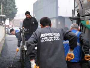 Serdivan’da Asfalt Atağı Sürüyor