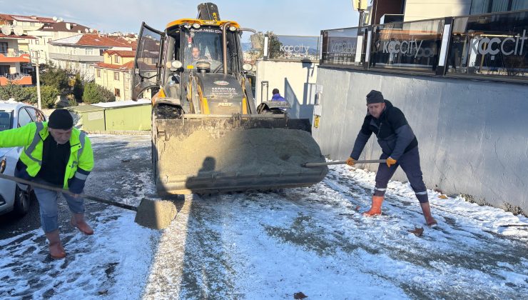 Serdivan’da Kar Alarmı: Belediye Ekipleri 7/24 Sahada