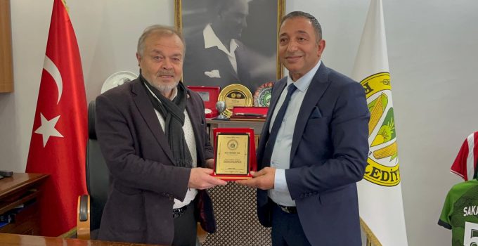 Pazarcı esnafından Ferizli Belediyesi’ne teşekkür ziyareti