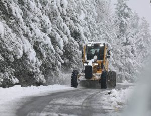 Büyükşehir’den 17.00 Kar Durum Raporu: 31 Grup Yolu Ulaşıma Açıldı