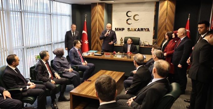 Akın Gürlek’ten MHP Sakarya’ya Ziyaret